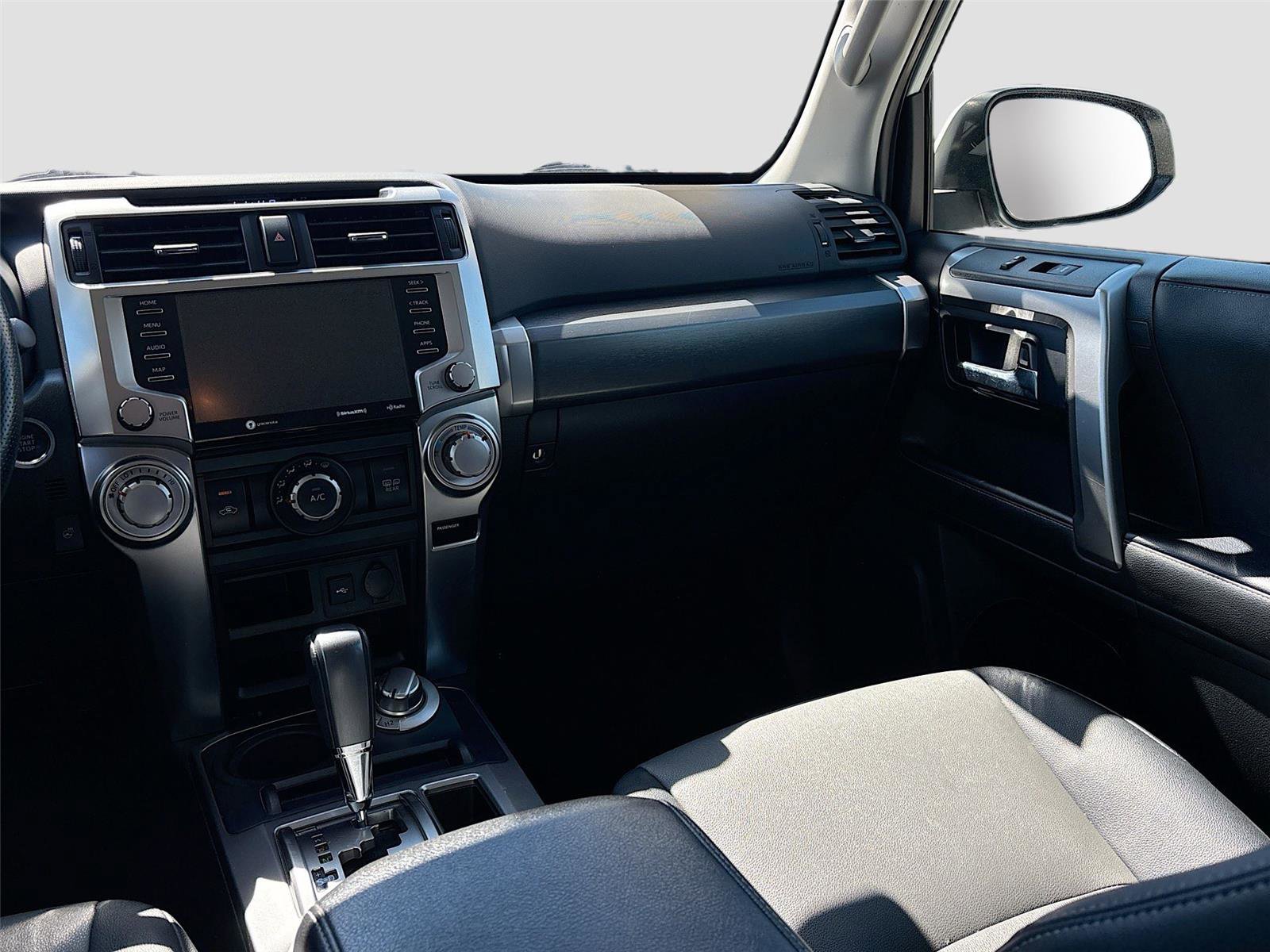 Used 2024 Toyota 4Runner SR5 Premium image 27