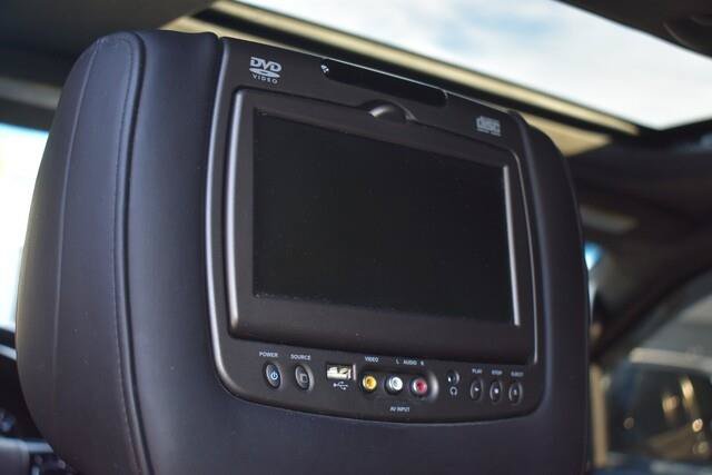 Used 2016 Cadillac Escalade Platinum AWD/4WD image 31