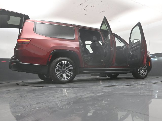 Used 2024 Jeep Wagoneer L Series II w/ Flexible Seating Group RWD image 64