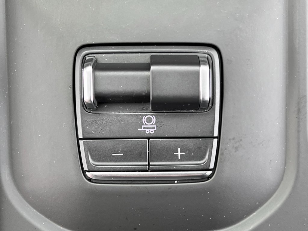 Used 2025 GMC Sierra 3500 Denali Ultimate image 29