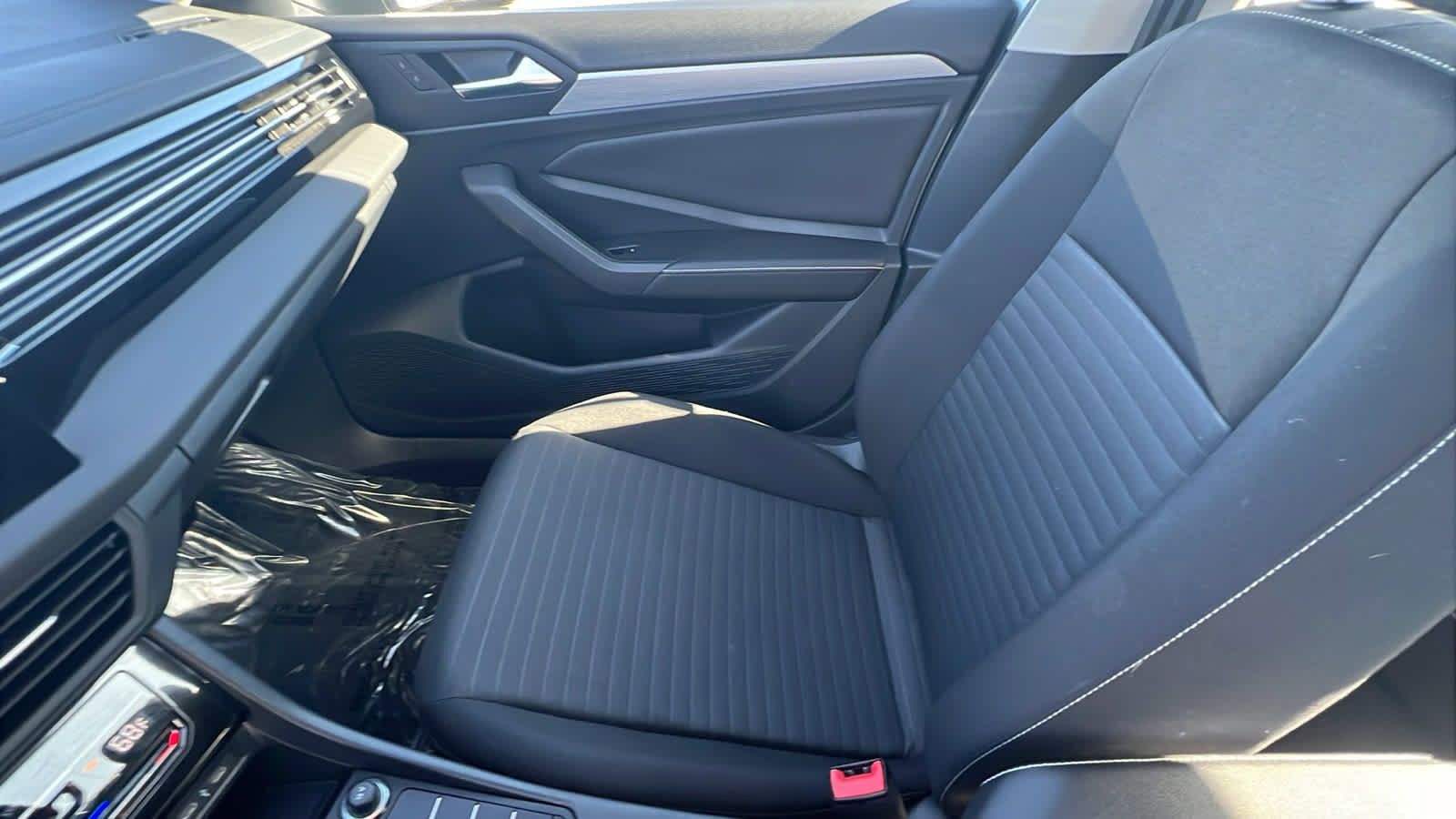 Used 2025 Volkswagen Jetta S image 12