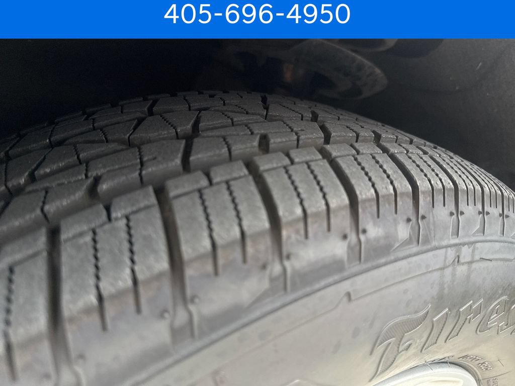 Used 2018 Chrysler Pacifica Touring-L FWD image 29