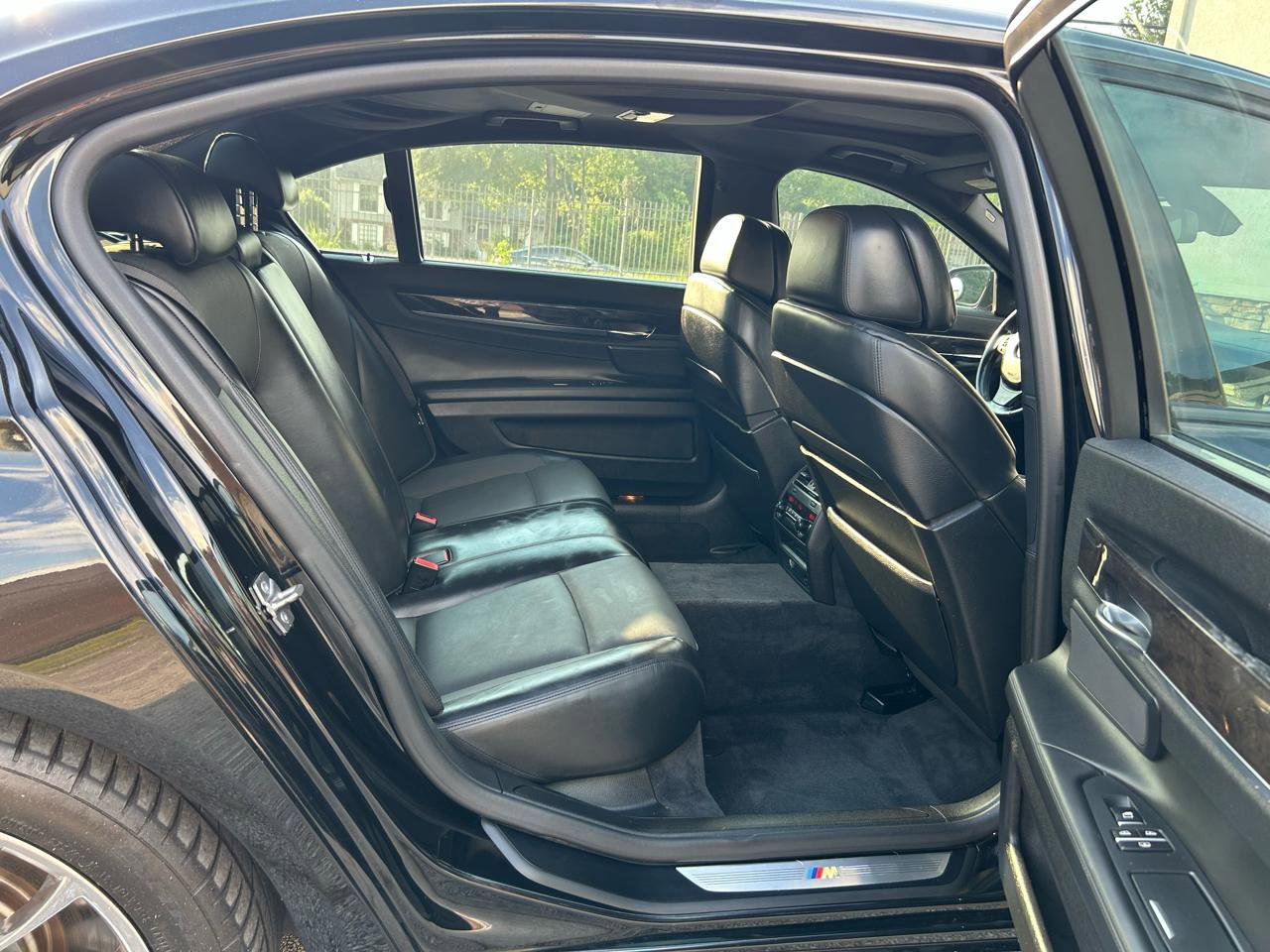 Used 2011 BMW 750Li RWD image 15