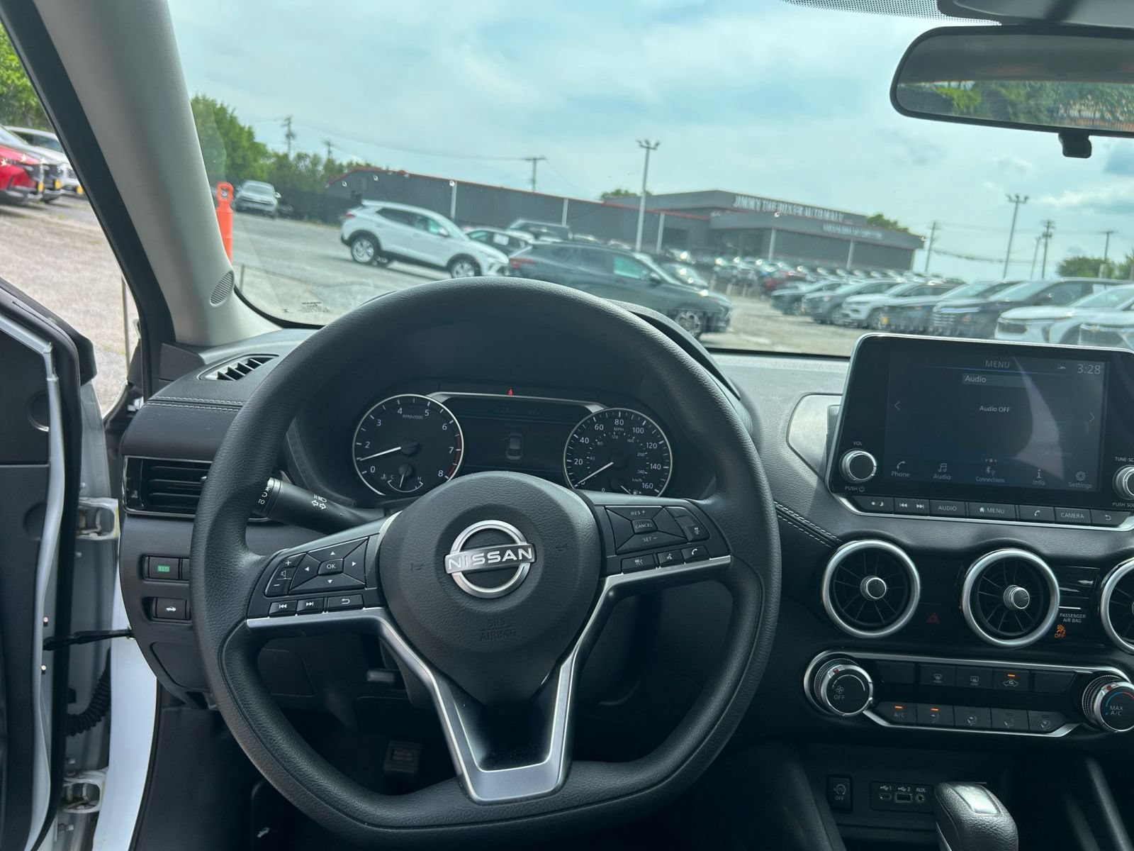 Used 2025 Nissan Sentra SV FWD image 29