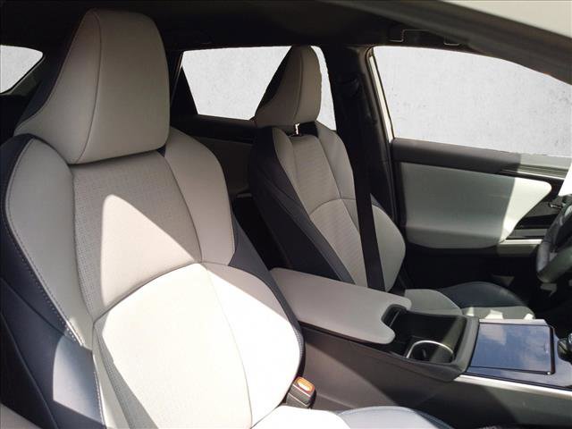 Used 2025 Subaru Solterra Limited w/ Limited Package image 15