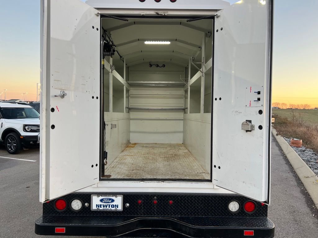 Used 2018 Ford Transit 350 138 DRW w/ Premium Package image 30