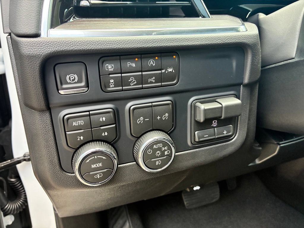New 2026 Chevrolet Tahoe Z71 w/ Z71 Off-Road Package AWD/4WD image 26