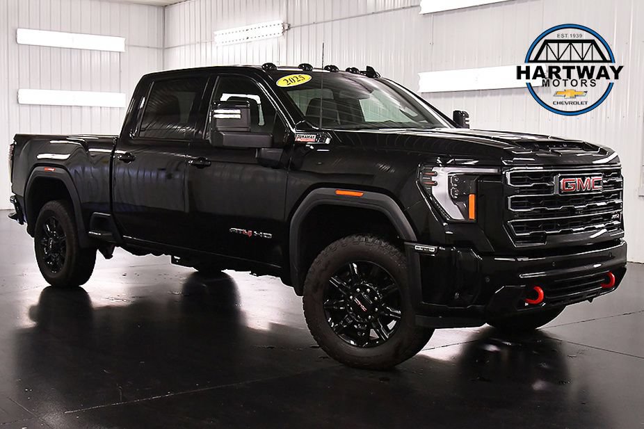 Used 2025 GMC Sierra 2500 AT4
