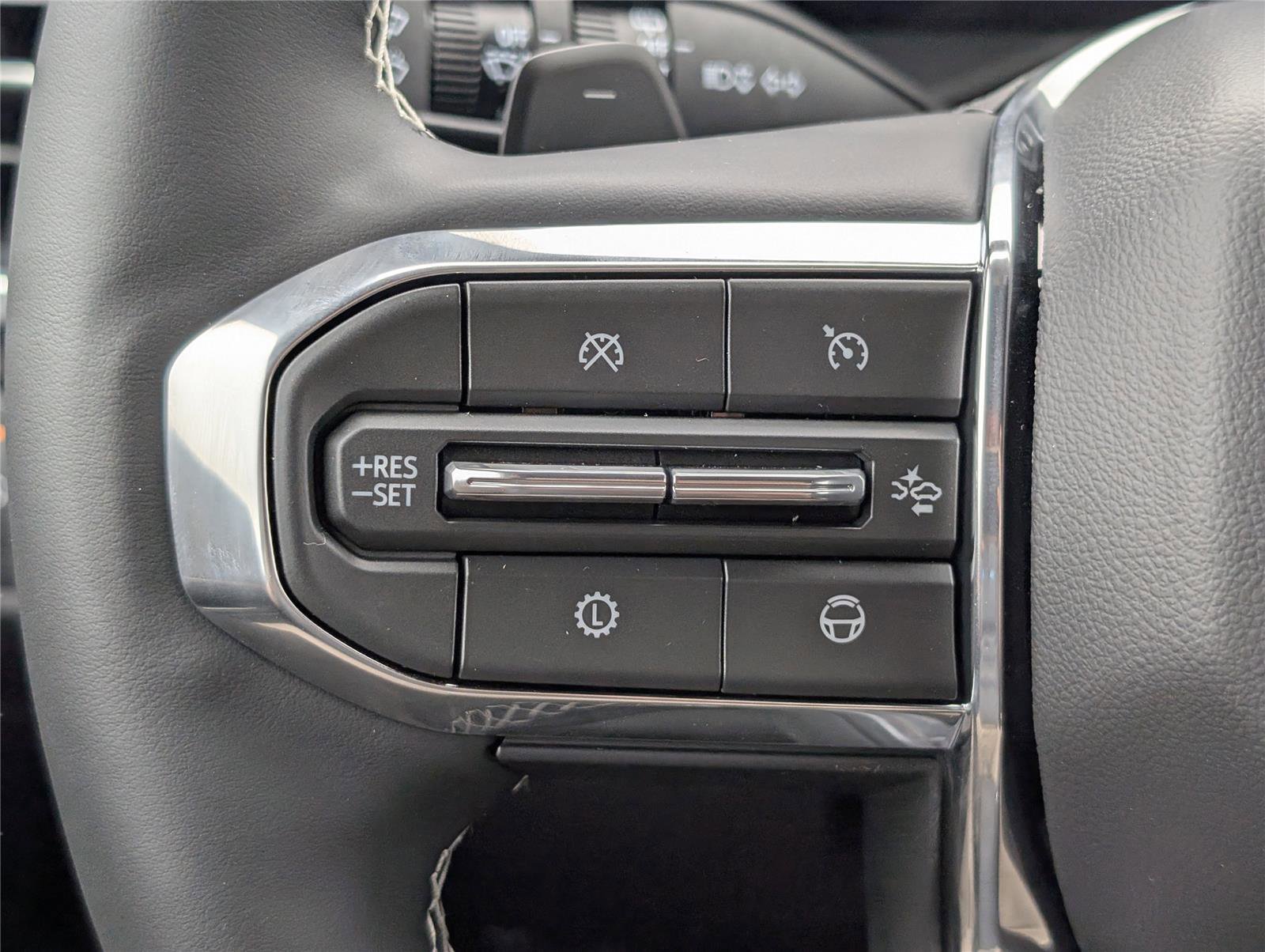 New 2026 GMC Acadia Denali w/ Super Cruise Package image 24