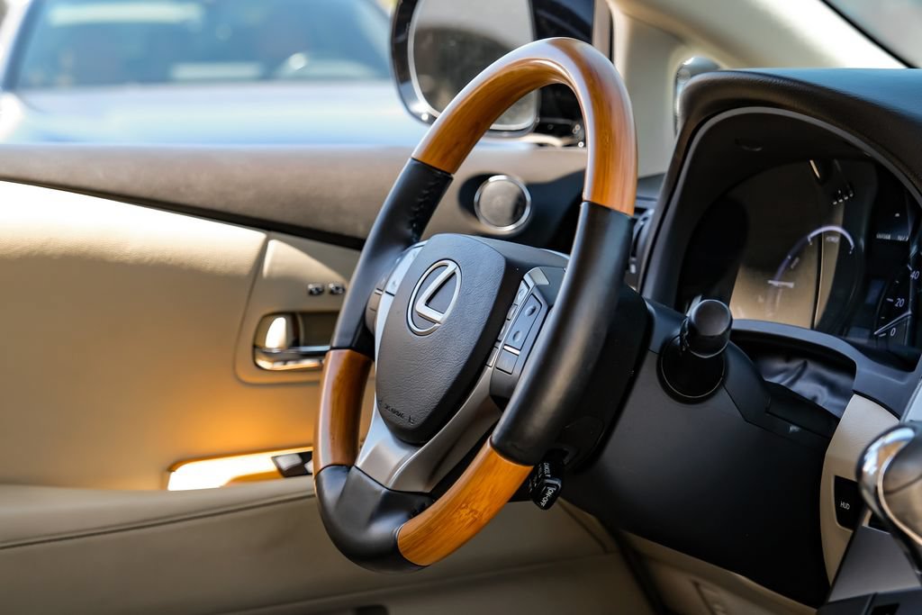 Used 2015 Lexus RX 450h AWD image 11
