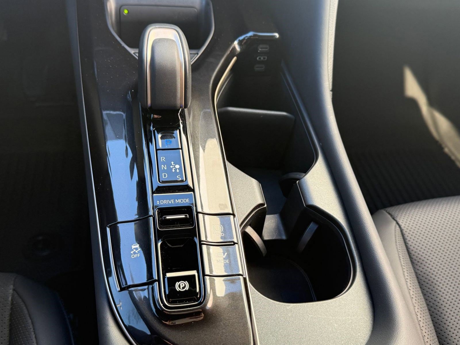 Used 2025 Toyota Crown Signia image 23