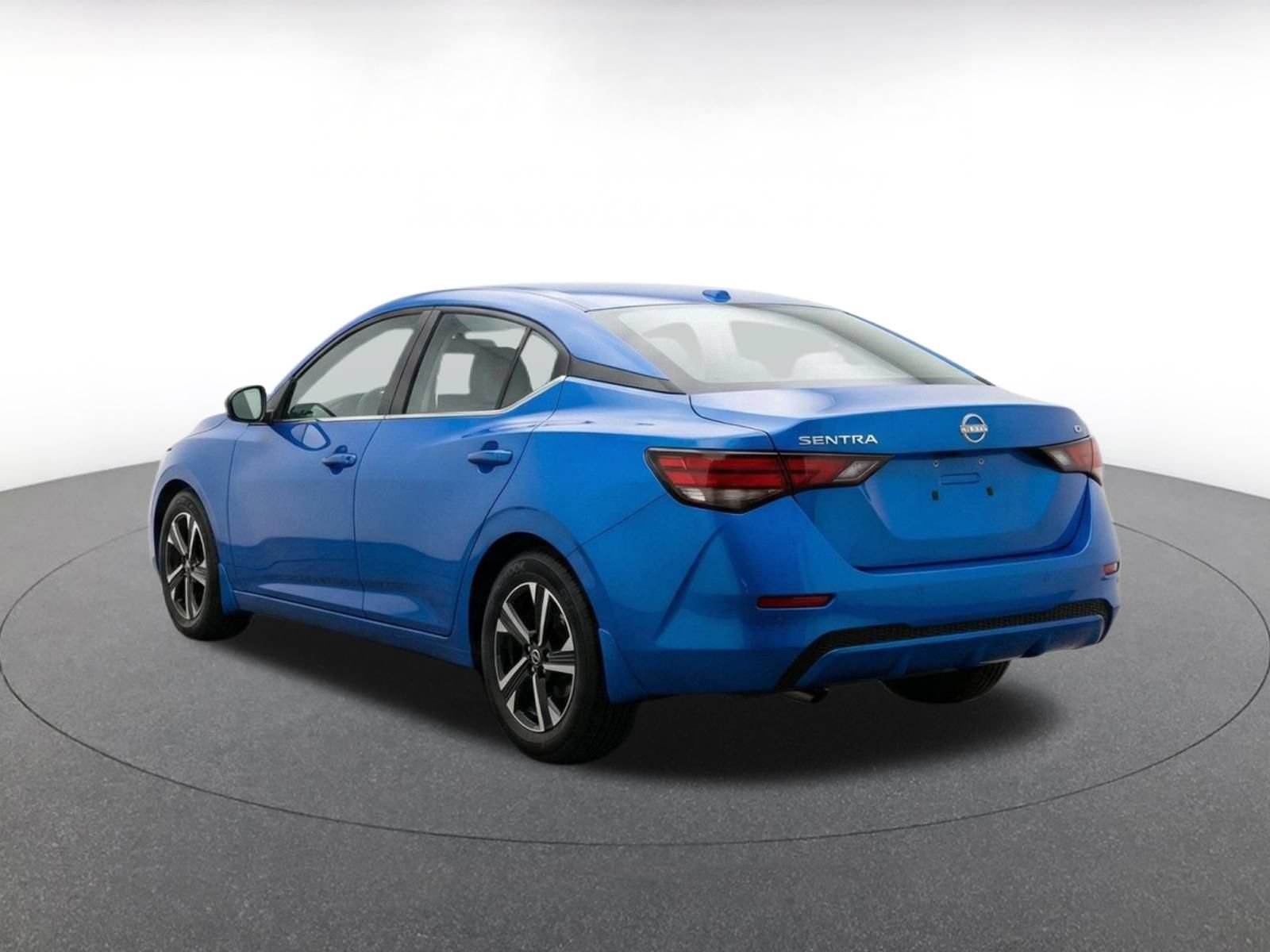 Used 2025 Nissan Sentra SV FWD image 7
