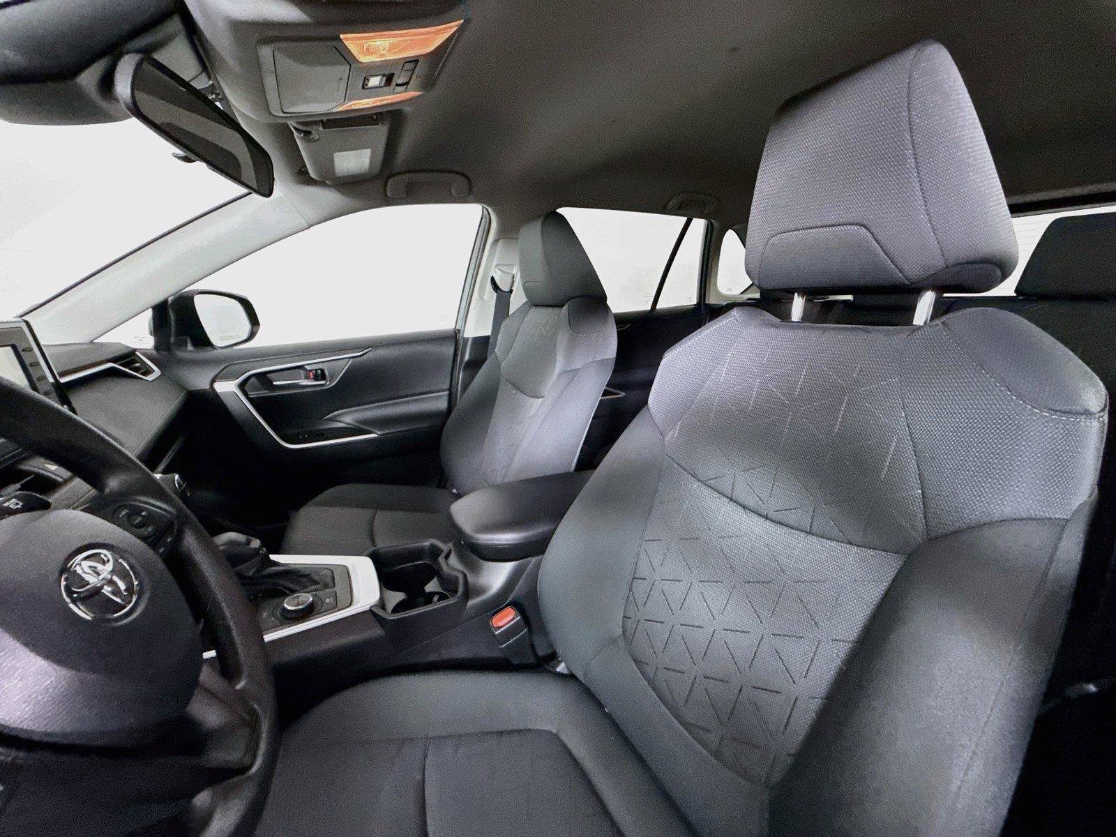 Certified 2021 Toyota RAV4 XLE AWD/4WD image 3