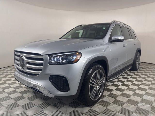 New 2026 Mercedes-Benz GLS 450 4MATIC image 3