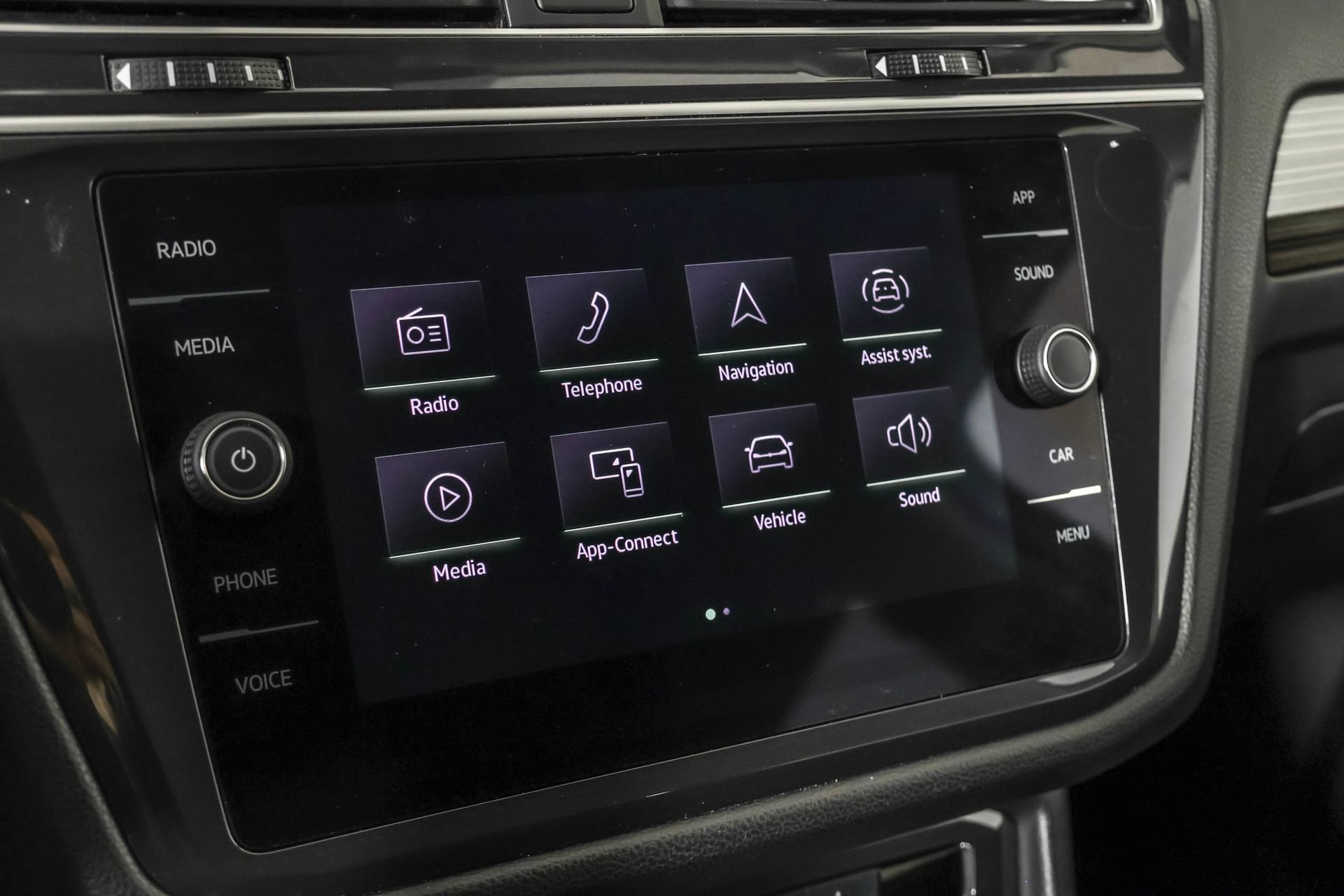 Used 2024 Volkswagen Tiguan Wolfsburg Edition image 30