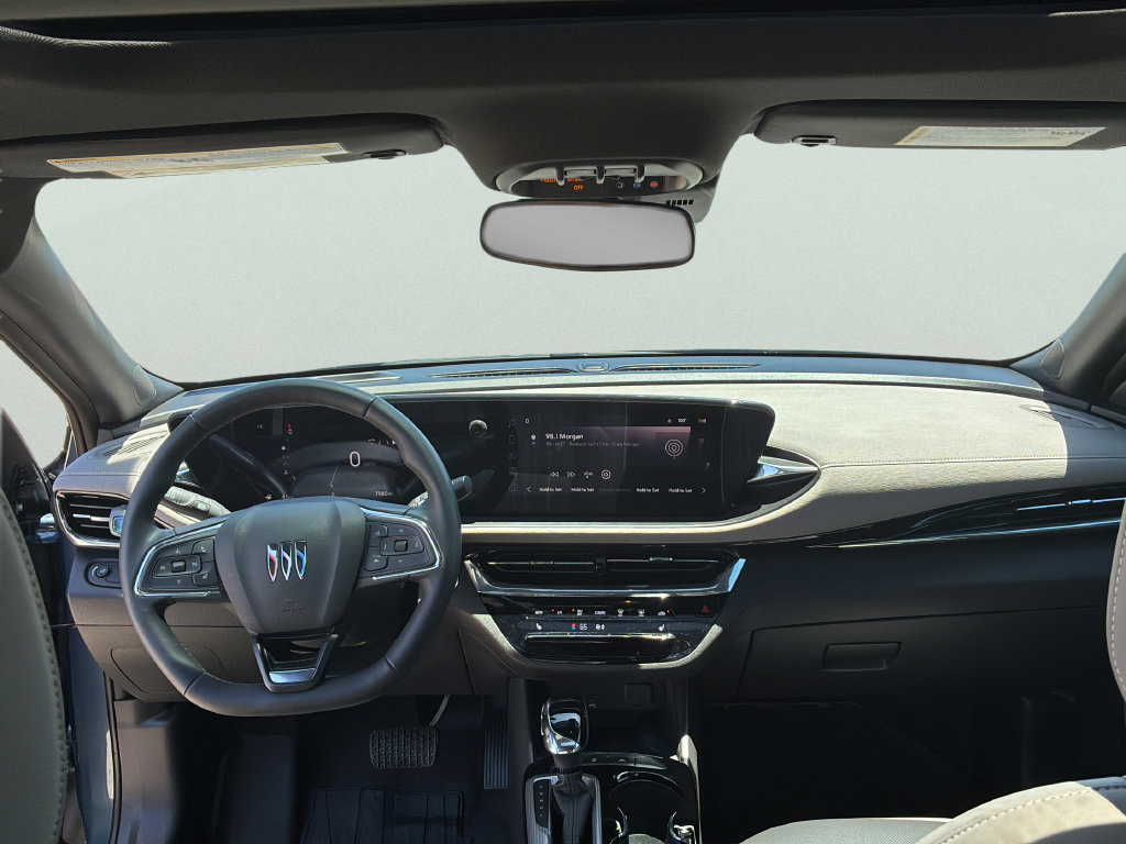 Used 2025 Buick Envista Avenir FWD image 27