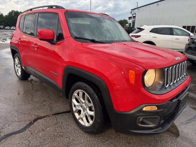 Used 2017 Jeep Renegade Latitude FWD image 1