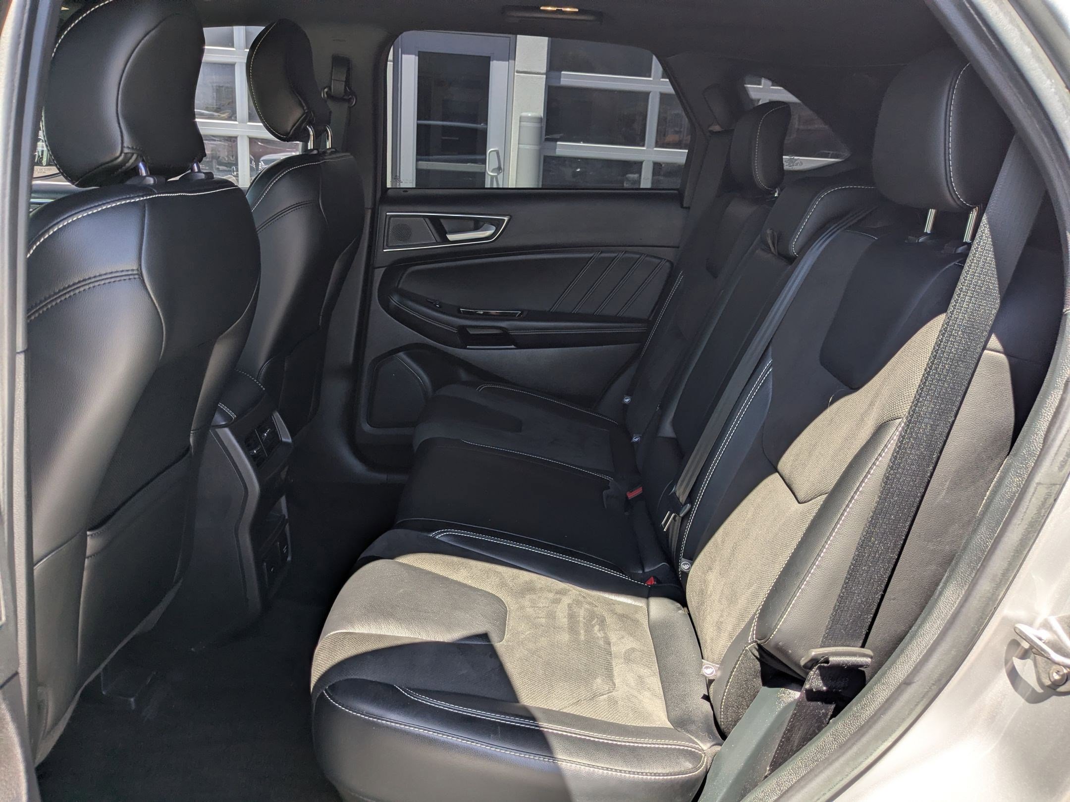 Used 2019 Ford Edge ST w/ Equipment Group 401A AWD/4WD image 31