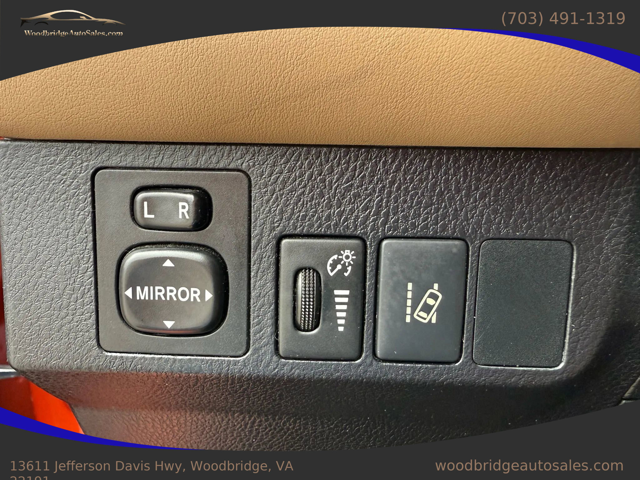 Used 2016 Toyota RAV4 Limited image 13