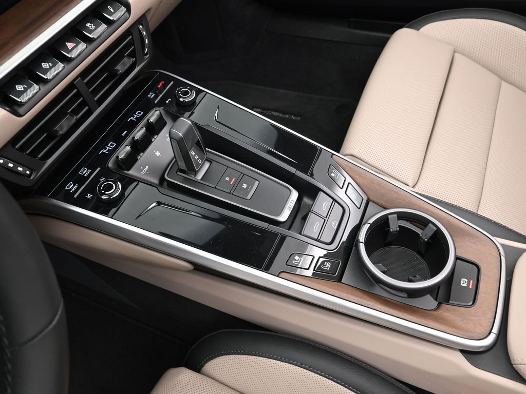 Certified 2025 Porsche 911 Carrera image 20