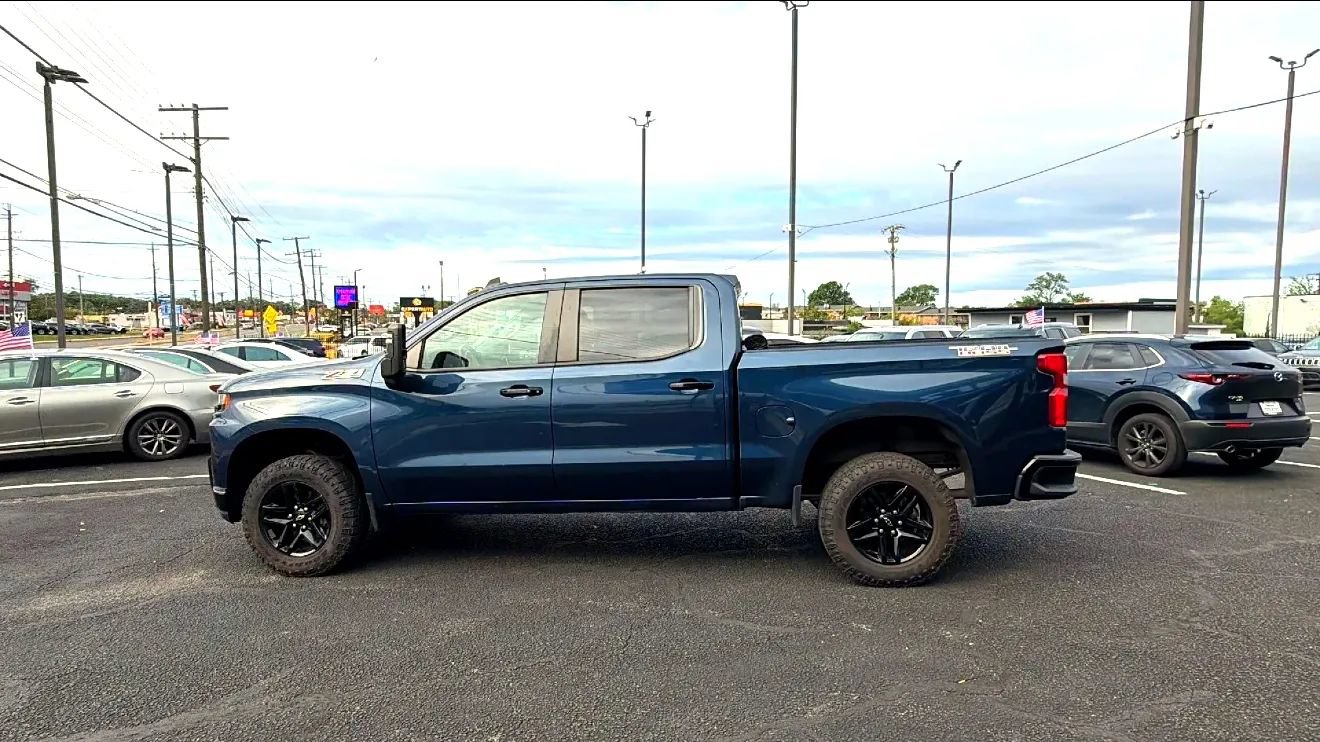 Used 2020 Chevrolet Silverado 1500 LT Trail Boss w/ Convenience Package AWD/4WD image 5
