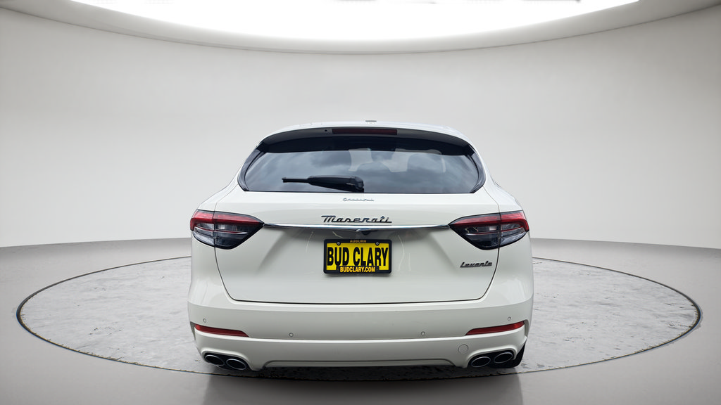 Used 2022 Maserati Levante GT AWD/4WD image 6