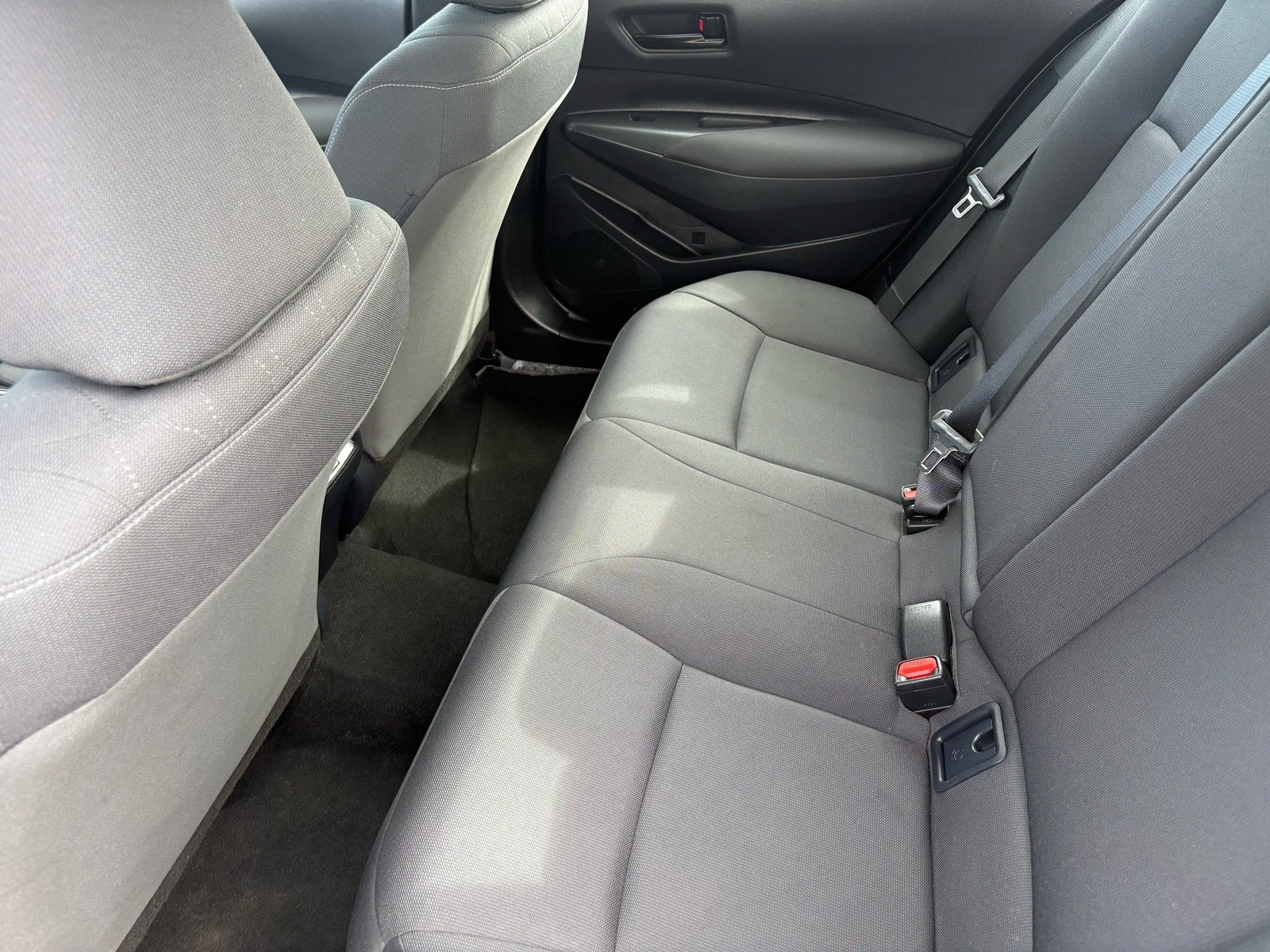 Used 2025 Toyota Corolla LE FWD image 14