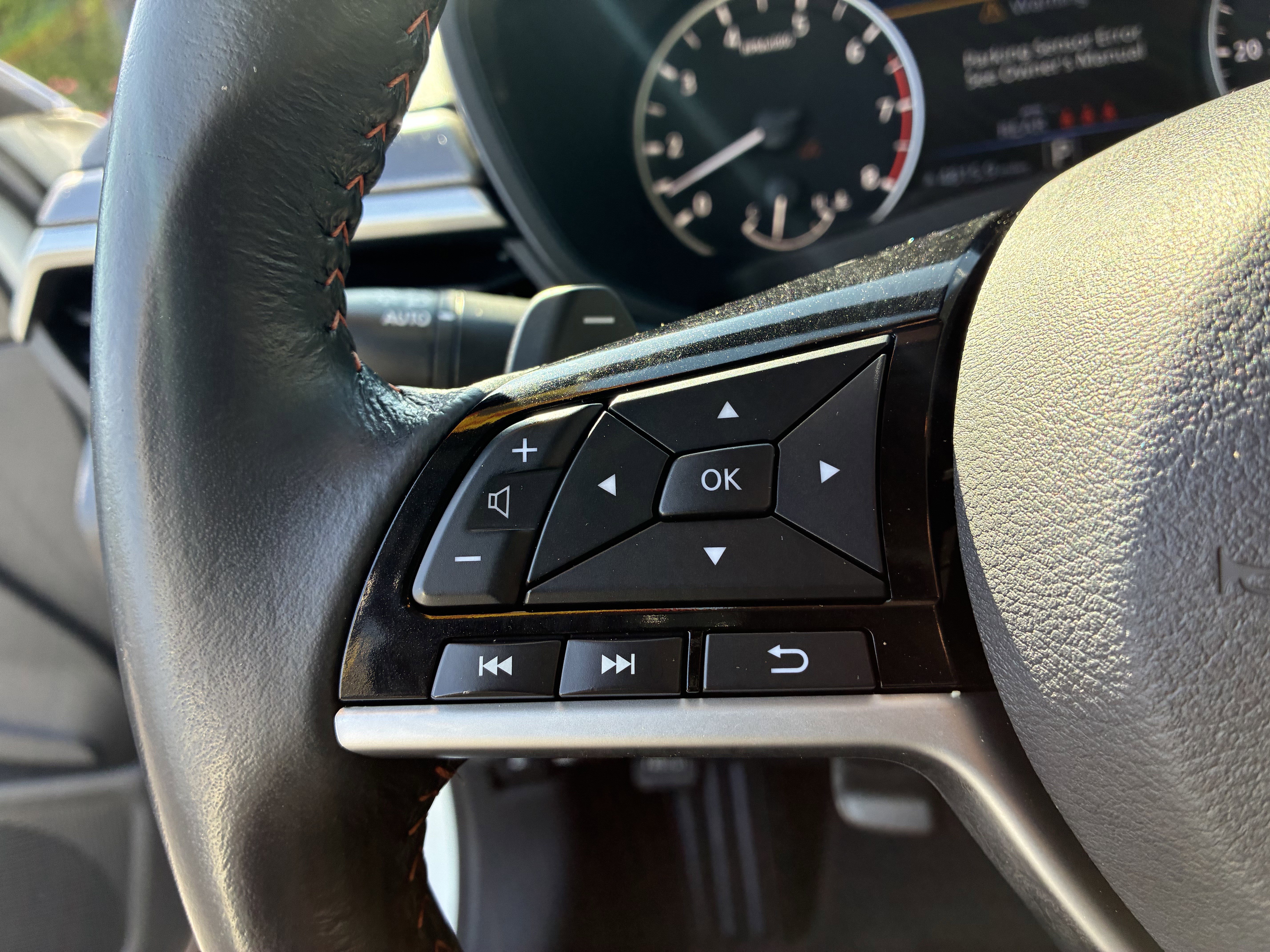 Used 2023 Nissan Altima 2.5 SR FWD image 28