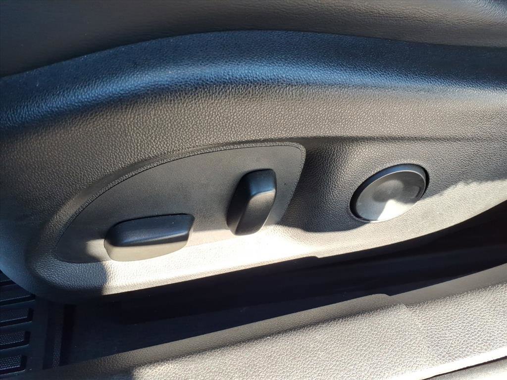 Certified 2023 Cadillac CT5 Luxury w/ Sun And Sound Package image 19