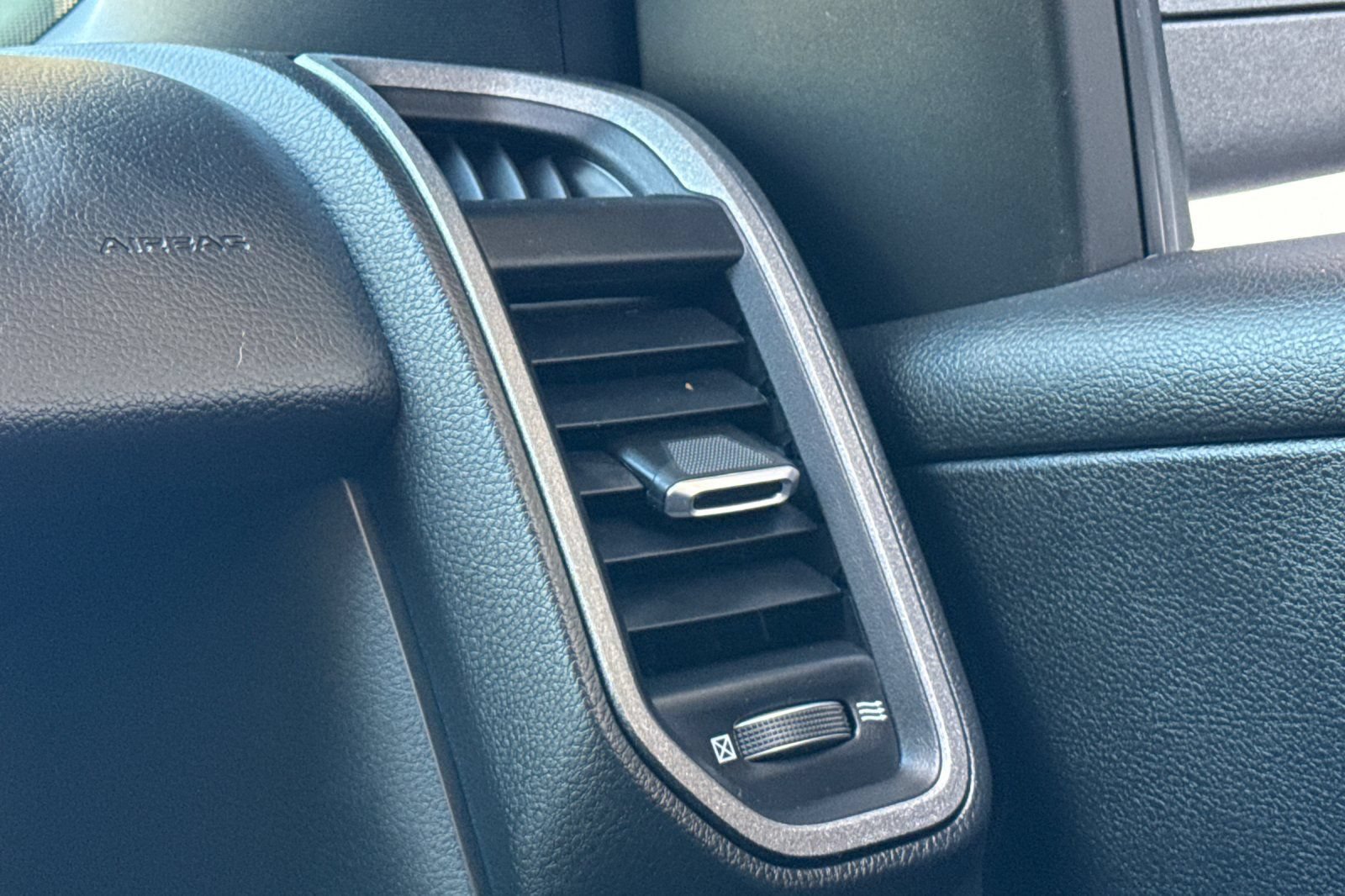 Used 2025 RAM 1500 Tradesman AWD/4WD image 29