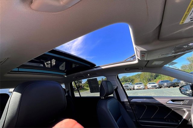 Used 2024 Volkswagen Tiguan Wolfsburg Edition image 24