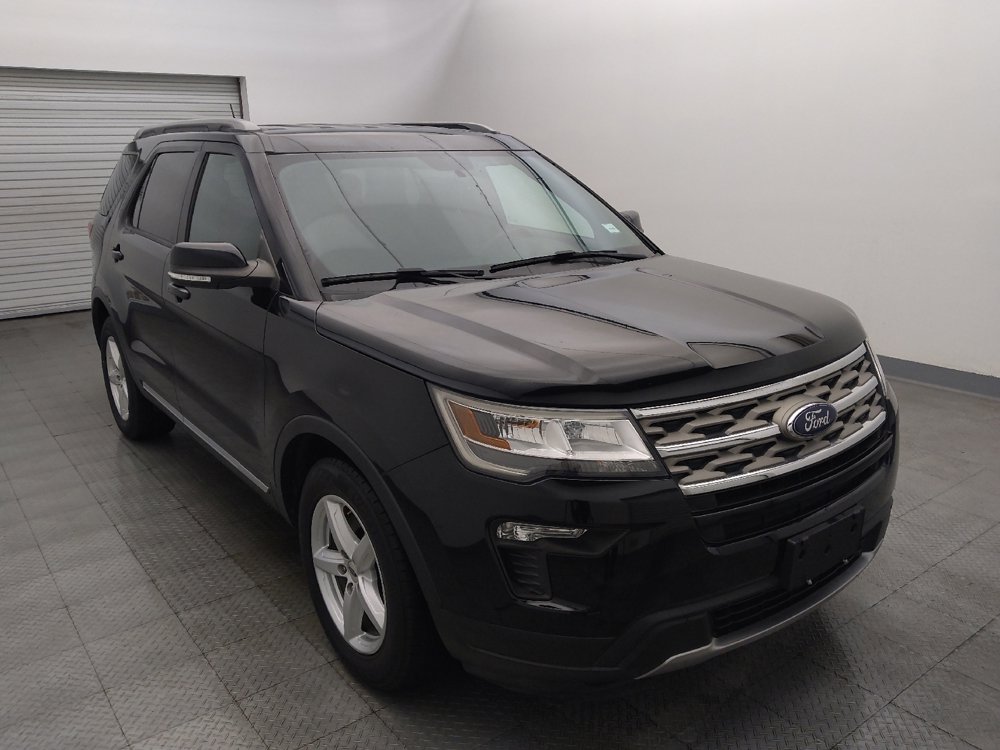 Used 2018 Ford Explorer XLT w/ Equipment Group 201A FWD image 13