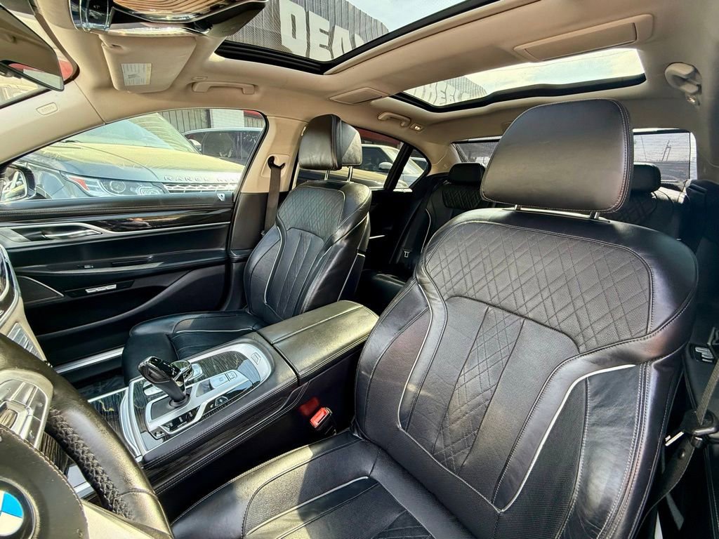 Used 2017 BMW 740i RWD image 16
