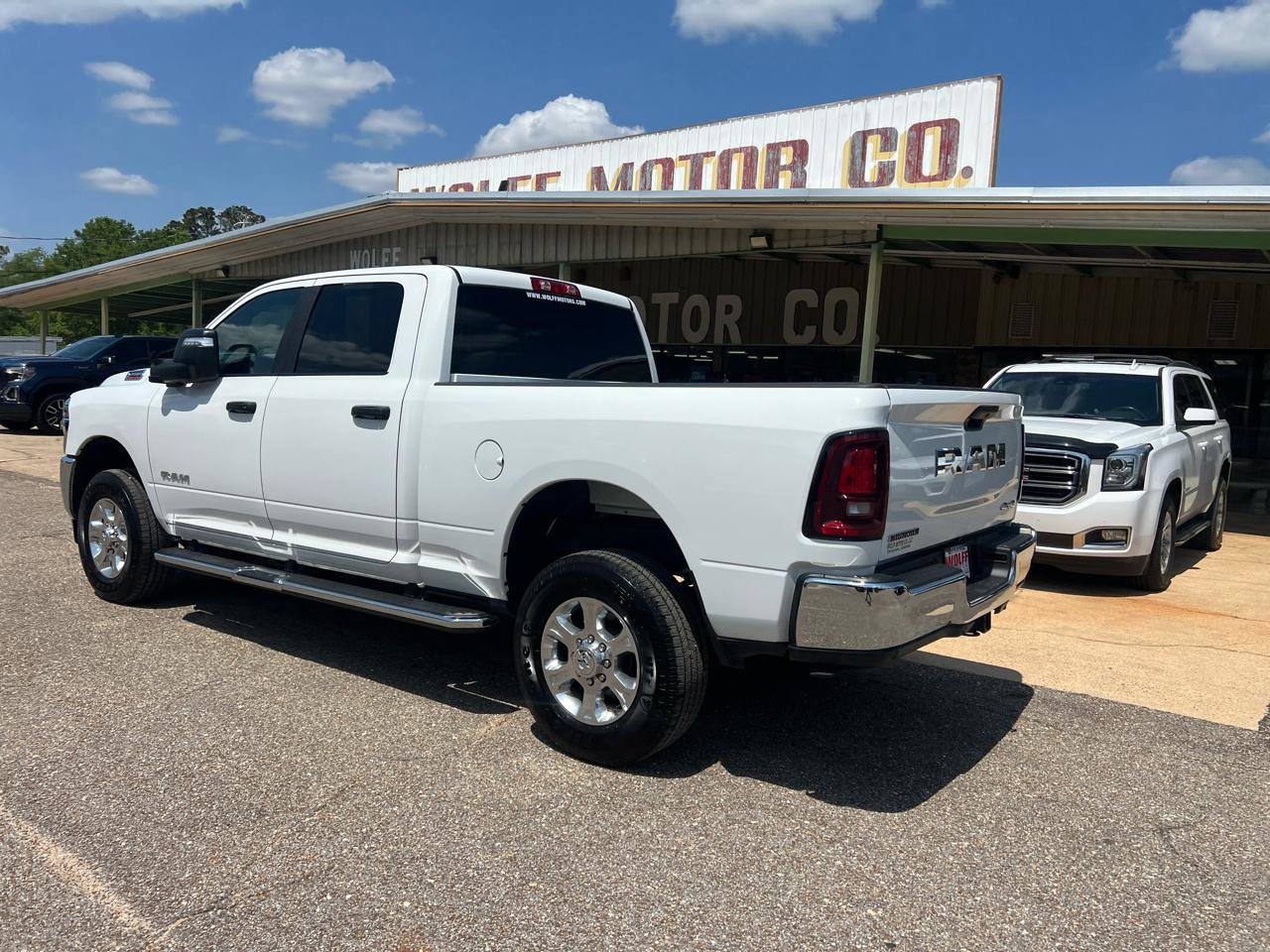 Used 2026 RAM 2500 Big Horn AWD/4WD image 10