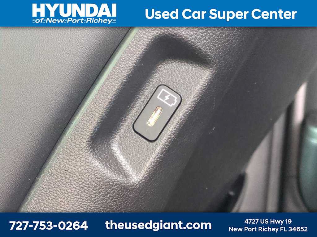 Used 2025 Hyundai Santa Fe XRT AWD/4WD image 17