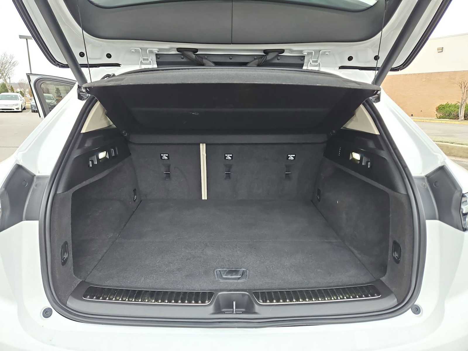 Used 2021 Buick Envision Avenir w/ Technology Package II image 35