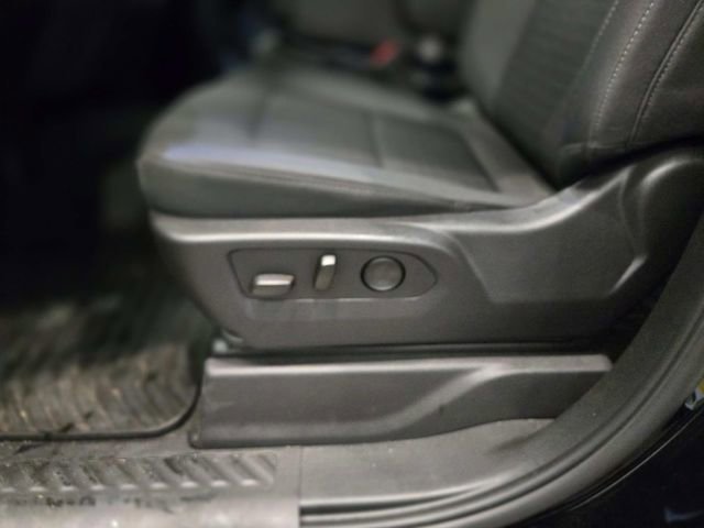 Certified 2024 Chevrolet Silverado 1500 Custom image 30