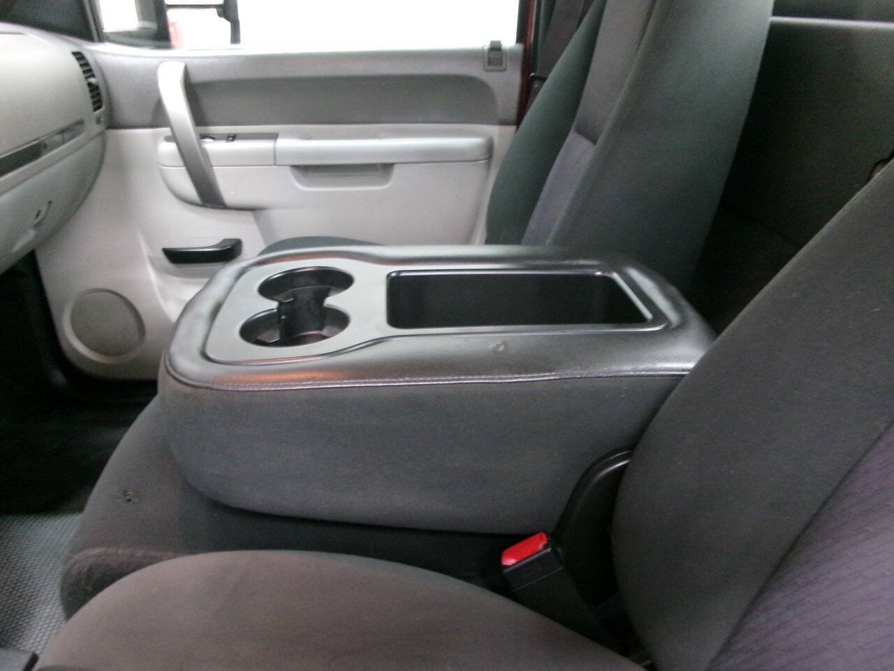 Used 2014 Chevrolet Silverado 2500 W/T w/ Snow Plow Prep Package AWD/4WD image 21
