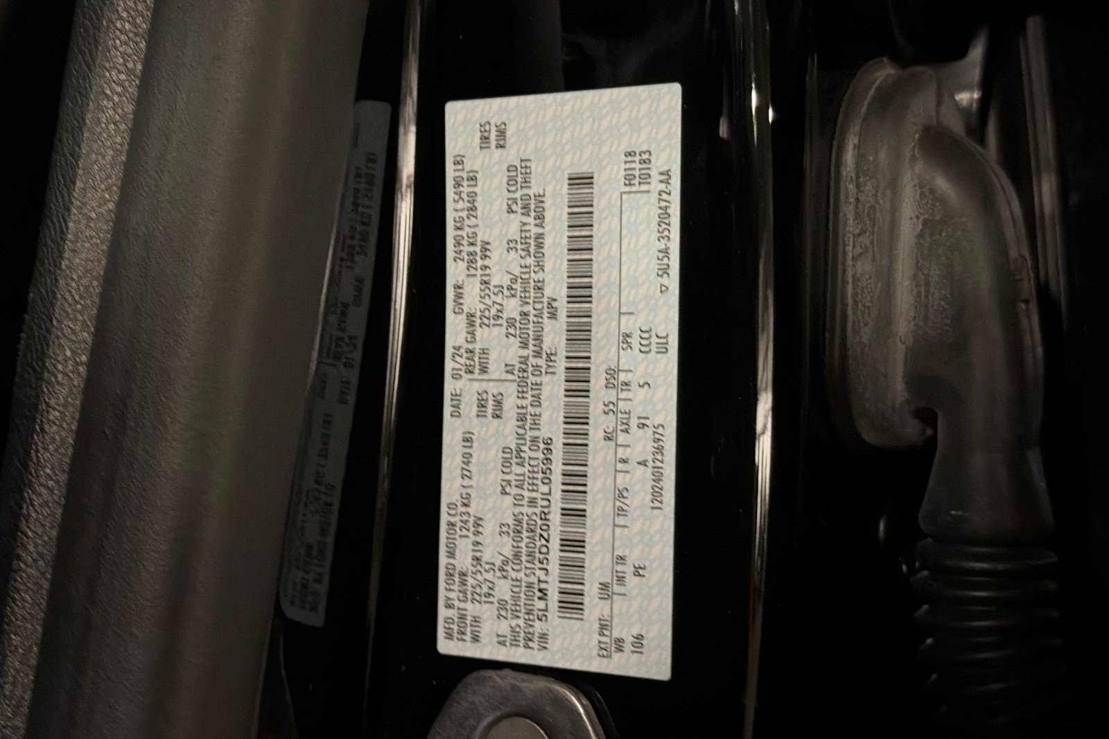 Used 2024 Lincoln Corsair Grand Touring AWD/4WD image 28
