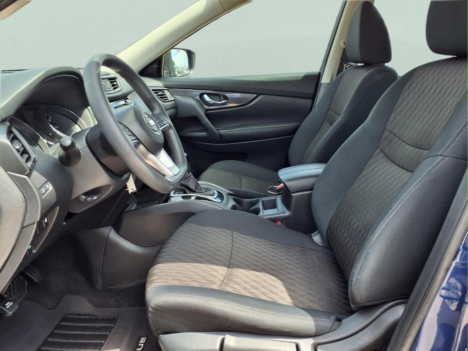 Used 2018 Nissan Rogue S FWD image 10