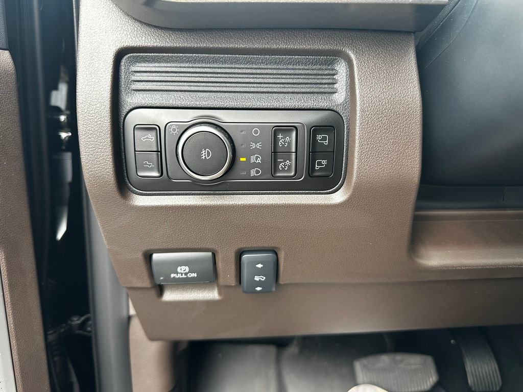 New 2025 Ford F250 King Ranch w/ Chrome Package image 70