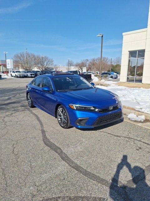 Used 2022 Honda Civic Touring image 4