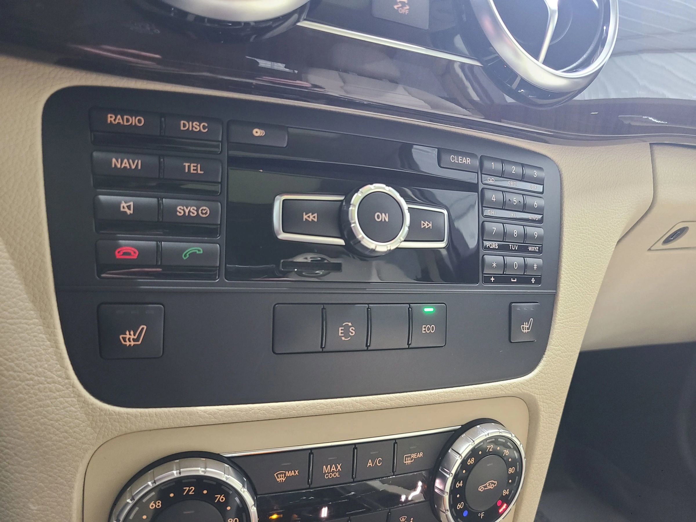 Used 2014 Mercedes-Benz GLK 350 4MATIC image 34