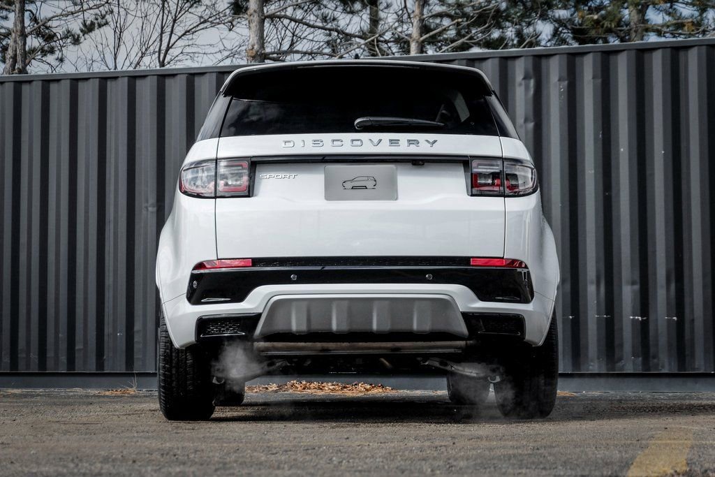 Used 2025 Land Rover Discovery Sport S image 7