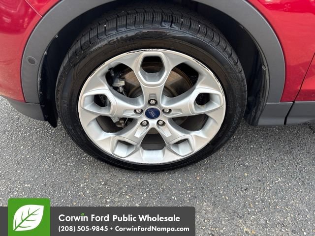 Used 2015 Ford Escape Titanium w/ Equipment Group 301A AWD/4WD image 9