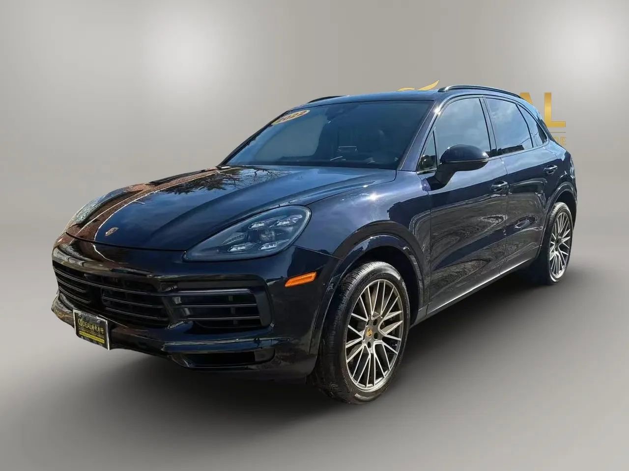 Used 2022 Porsche Cayenne Platinum Edition image 3
