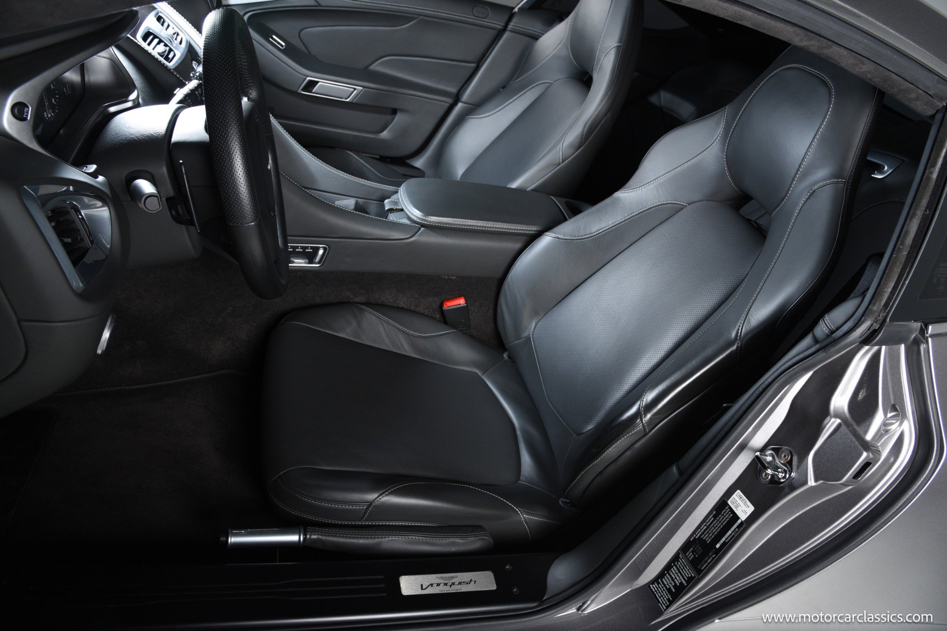 Used 2014 Aston Martin Vanquish Coupe RWD image 26