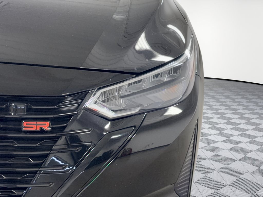 Used 2025 Nissan Sentra SR w/ Midnight Edition FWD image 12