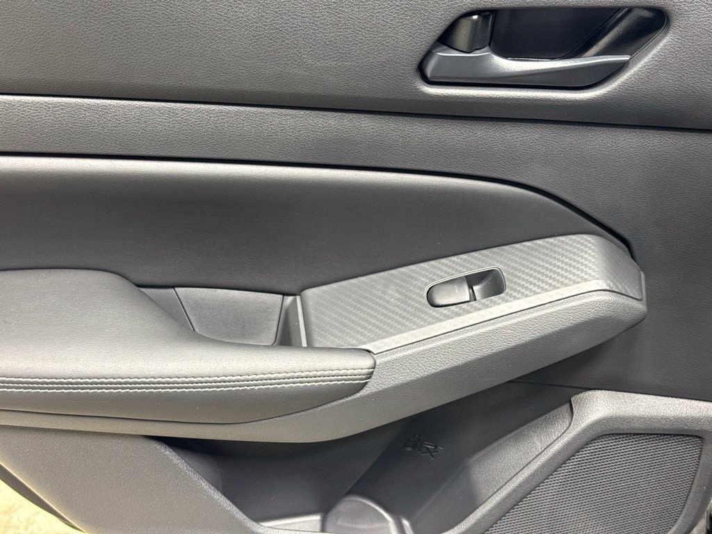 New 2026 Nissan Altima 2.5 SV FWD image 18