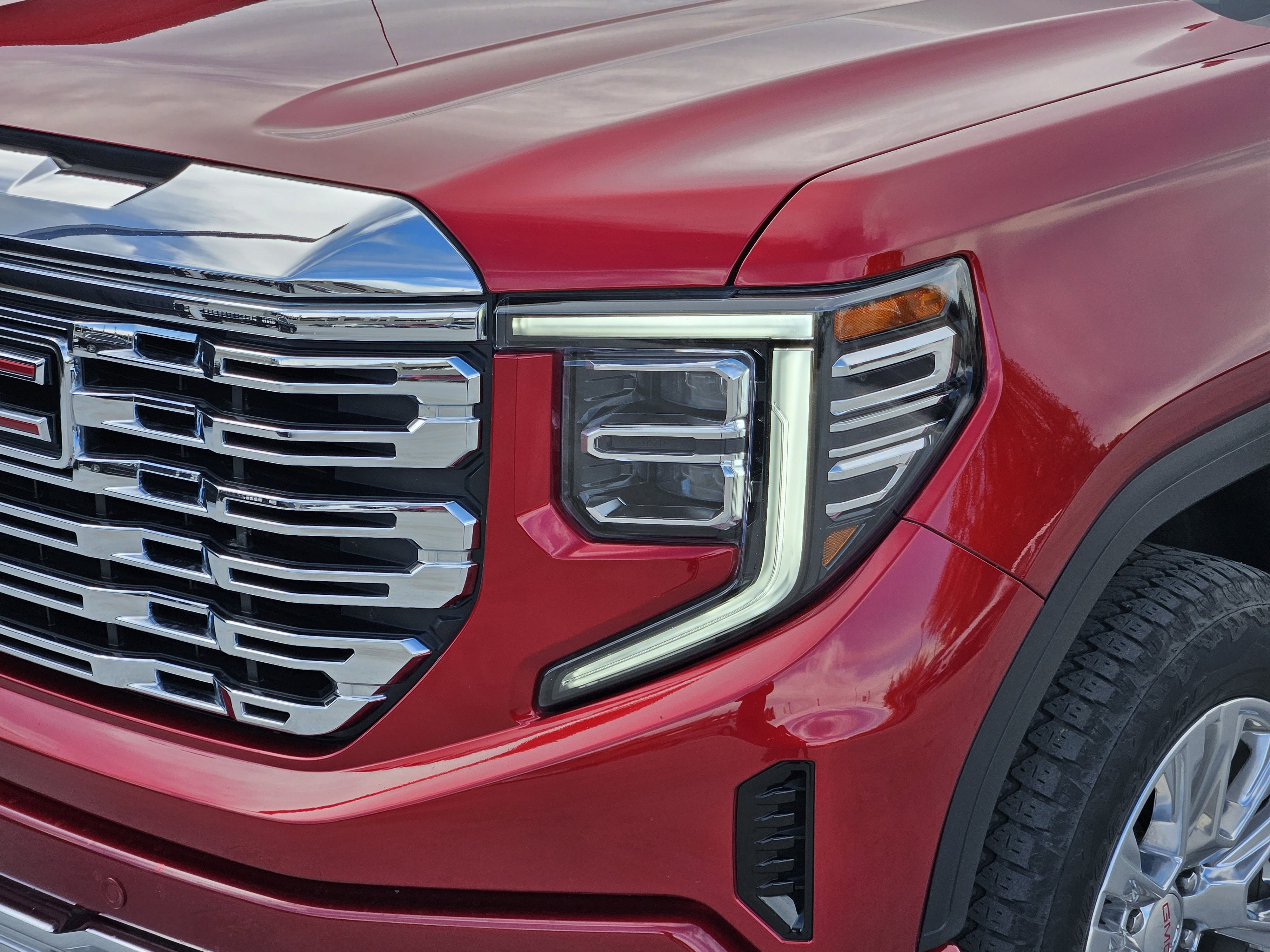 Used 2024 GMC Sierra 1500 Denali w/ Technology Package image 11